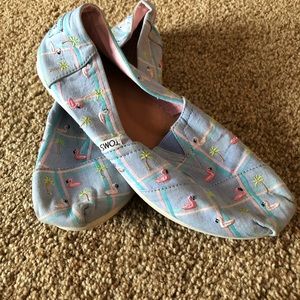 Flamingo embroidered Toms